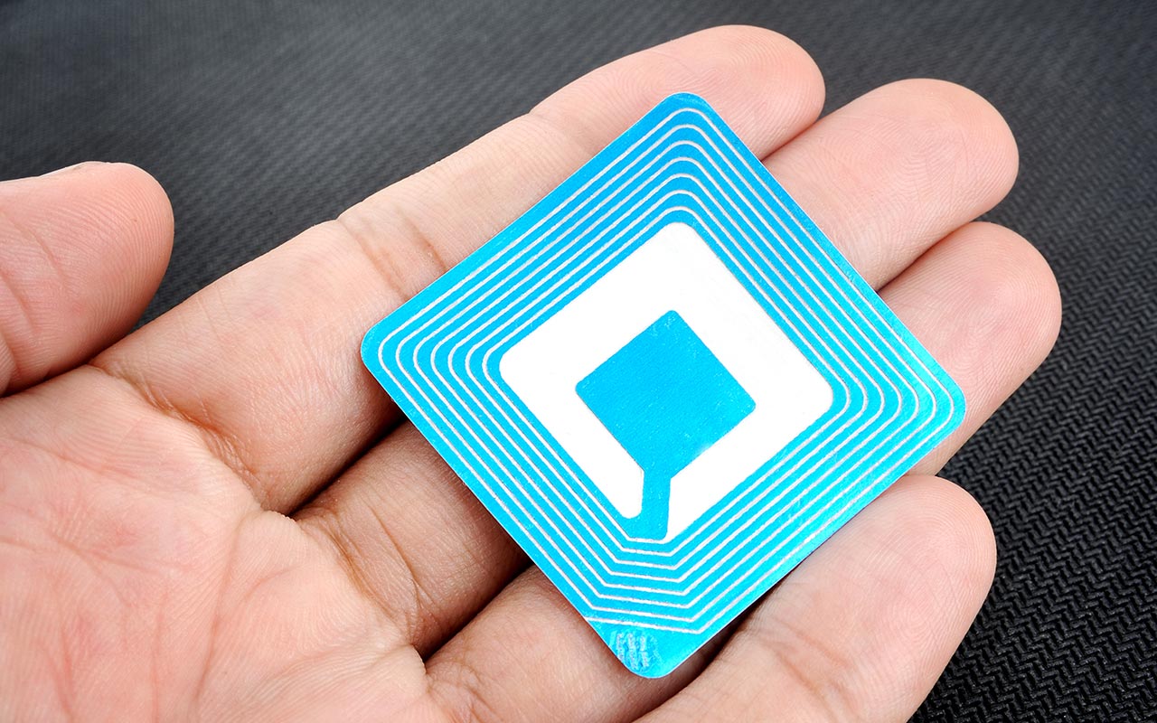 RFID чип. Метка RFID NFC. Радиочастотные метки. RFID прослушка. Метка для отслеживания