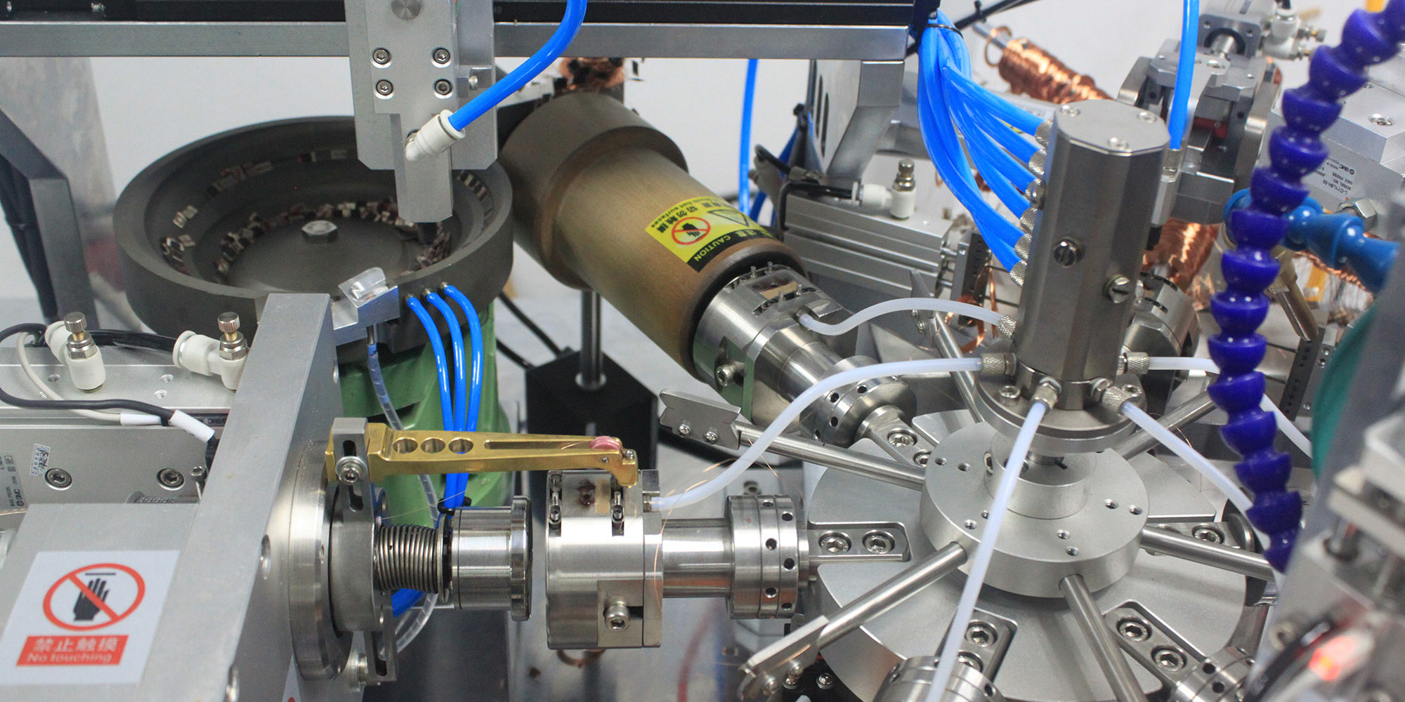 RFID-tagged auto parts into paint oven