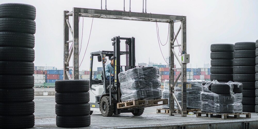 Tire Logistics Tracking with RFID Tire Logistics Tracking with RFID